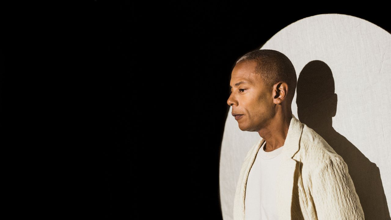 Jeff Mills, l’architecte sonore de la techno : du Detroit underground à l’héritage du Liquid Room